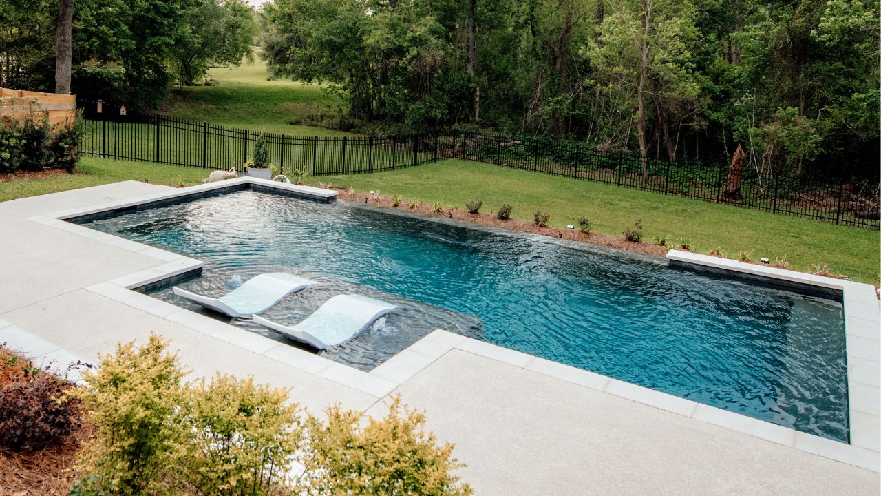 Isabellas - Pools in Baton Rouge