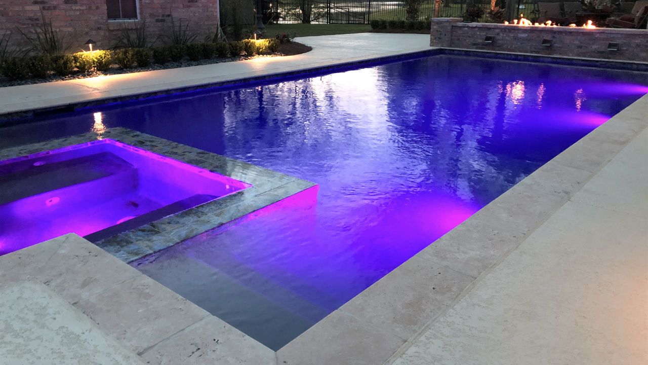 Seven Oaks - Pools in Baton Rouge