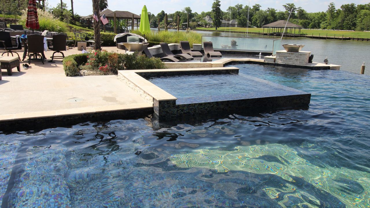 Diversion Canal - Pools in Baton Rouge