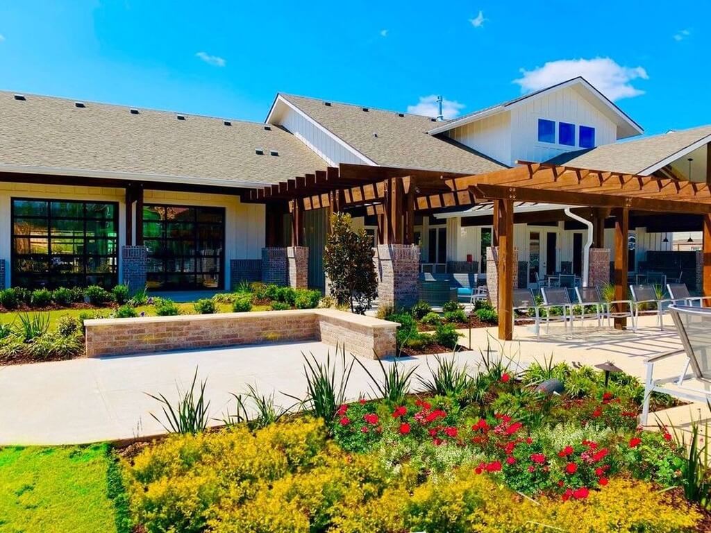 THE HEIGHTS - Outdoor Spaces